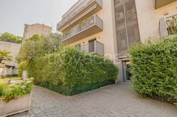appartamento in vendita a Milano in zona Crescenzago