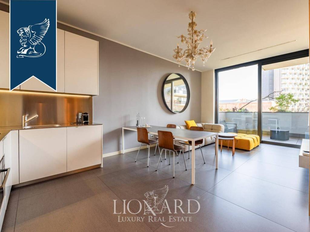 appartamento in vendita a Milano in zona Isola