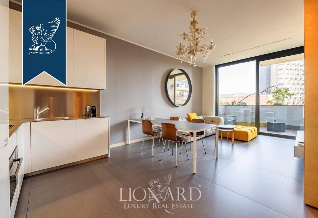 appartamento in vendita a Milano in zona Isola
