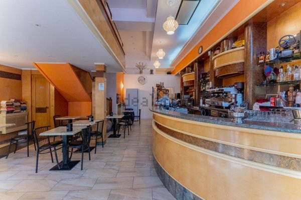 negozio in vendita a Milano in zona Città Studi