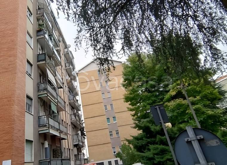 appartamento in vendita a Milano in zona Corvetto