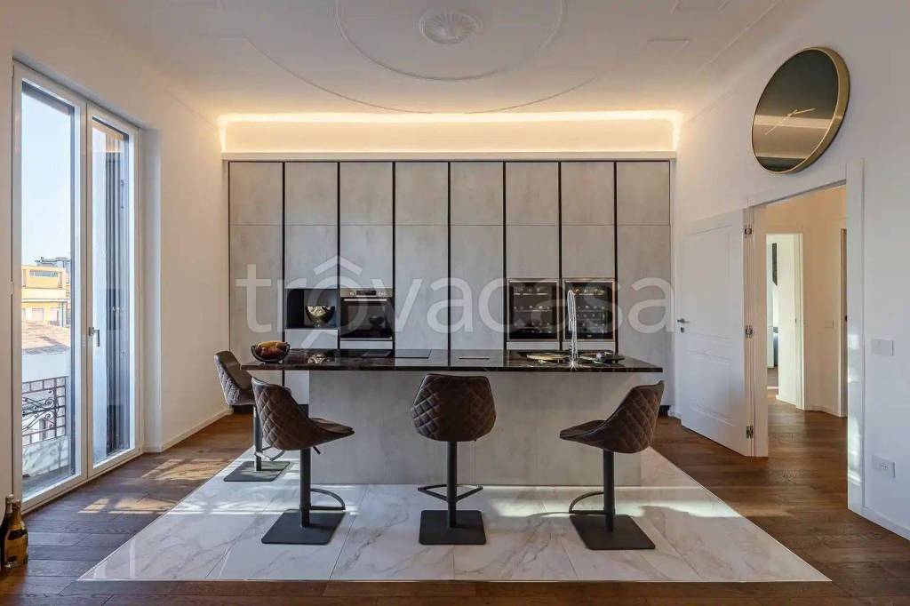 appartamento in vendita a Milano in zona Isola