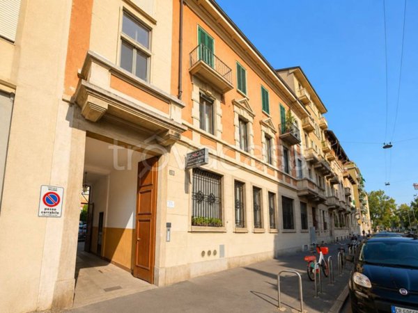 appartamento in vendita a Milano in zona Porta Genova