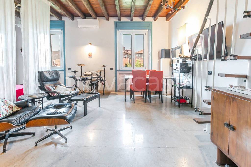 appartamento in vendita a Milano in zona Piazzale Lodi