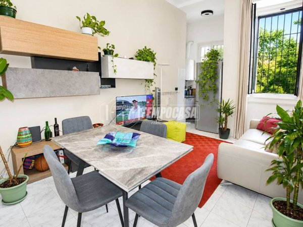 appartamento in vendita a Milano in zona Corvetto