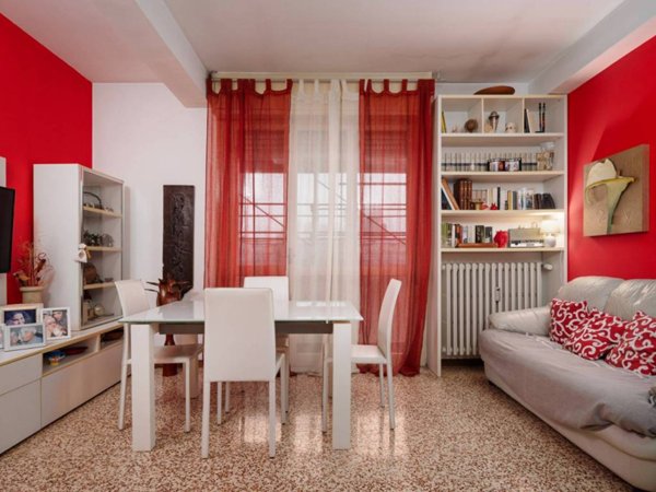 appartamento in vendita a Milano in zona Famagosta