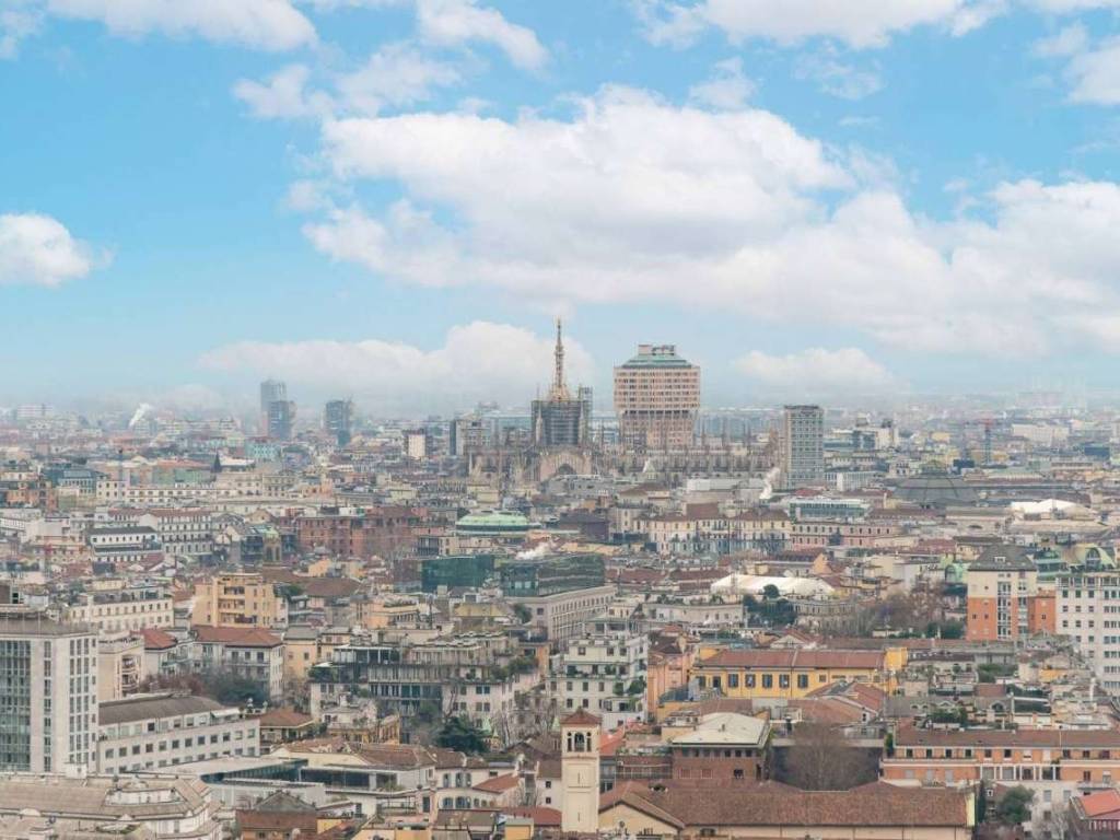 appartamento in vendita a Milano in zona Porta Nuova