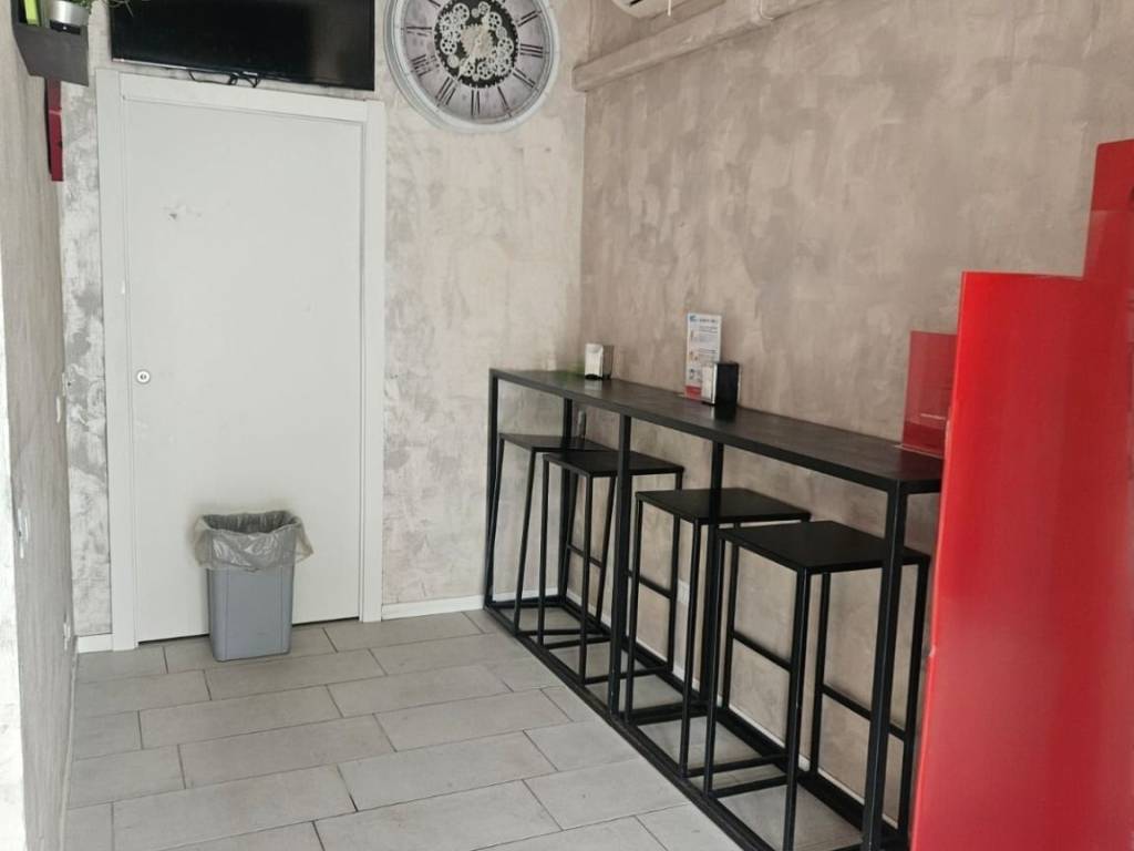 negozio in vendita a Milano in zona Bovisa