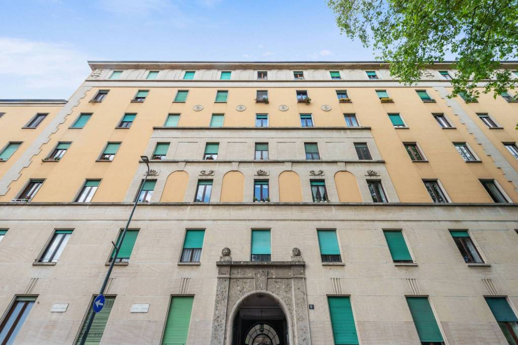 appartamento in vendita a Milano in zona Porta Vittoria