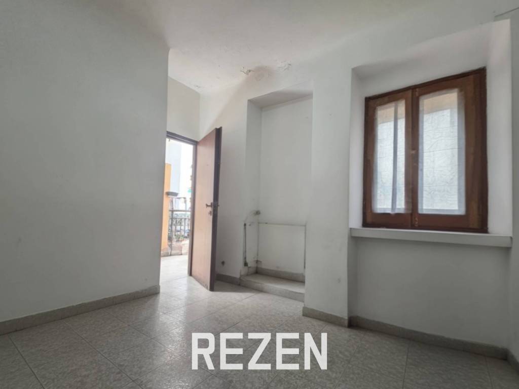 appartamento in vendita a Milano in zona Paolo Sarpi