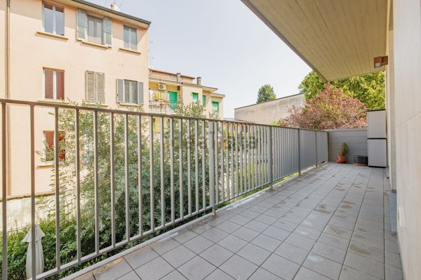 appartamento in vendita a Milano in zona Crescenzago