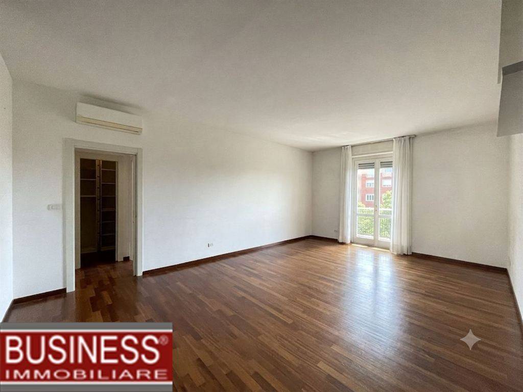 appartamento in vendita a Milano in zona Porta Romana