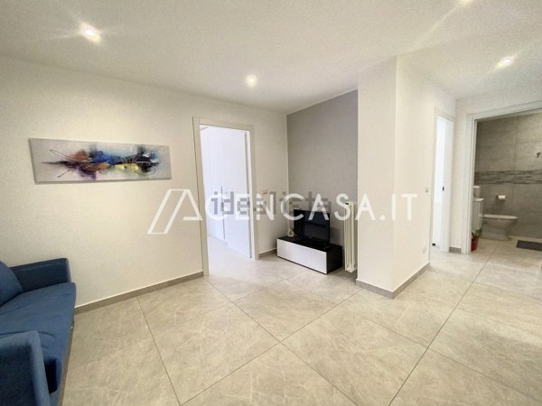 appartamento in vendita a Milano in zona Baggio