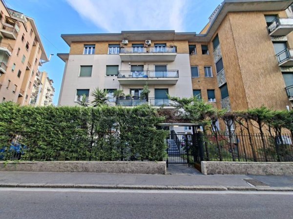 appartamento in vendita a Milano in zona Dergano