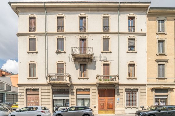 appartamento in vendita a Milano in zona Vigentino