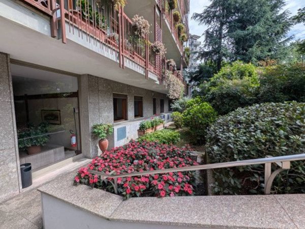 appartamento in vendita a Milano in zona San Siro