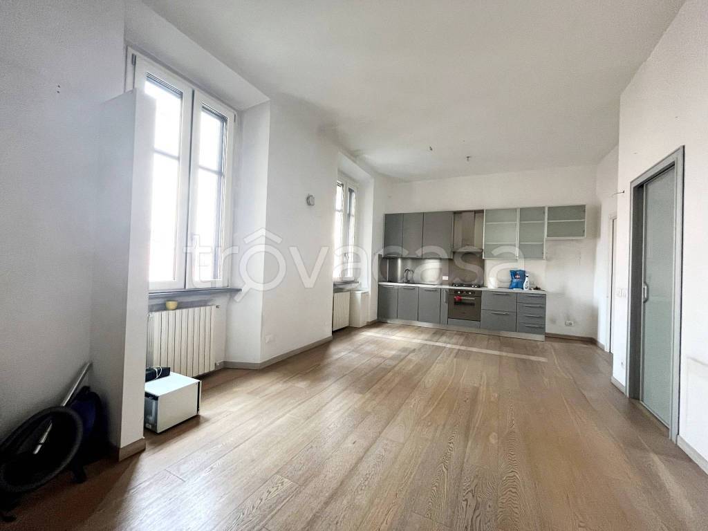 appartamento in vendita a Milano in zona Isola