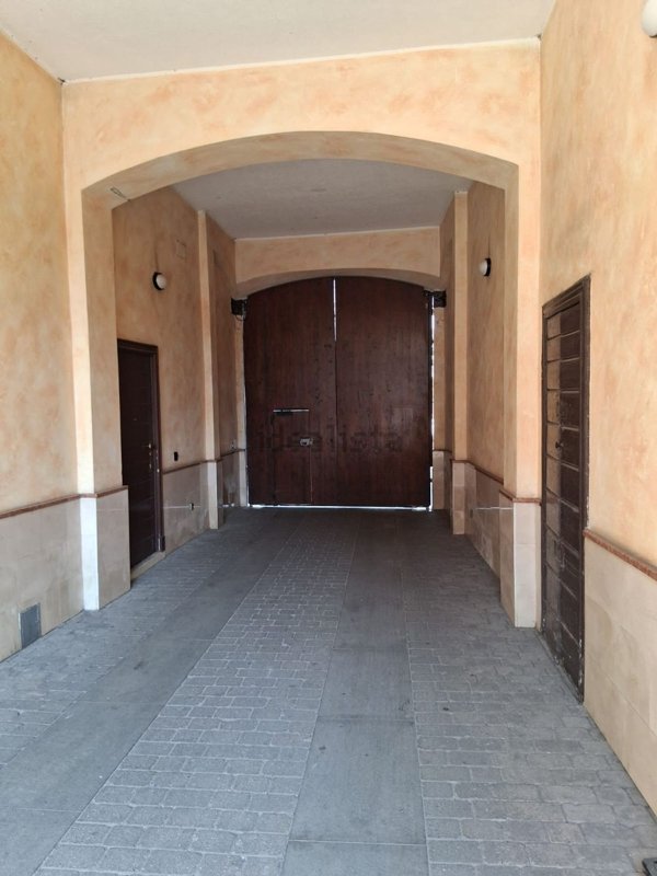 appartamento in vendita a Milano in zona Porta Genova