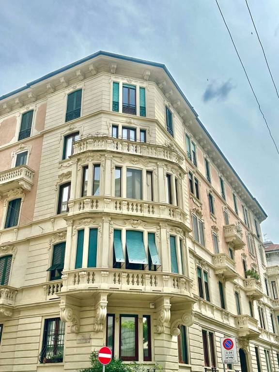 appartamento in vendita a Milano in zona Cadorna