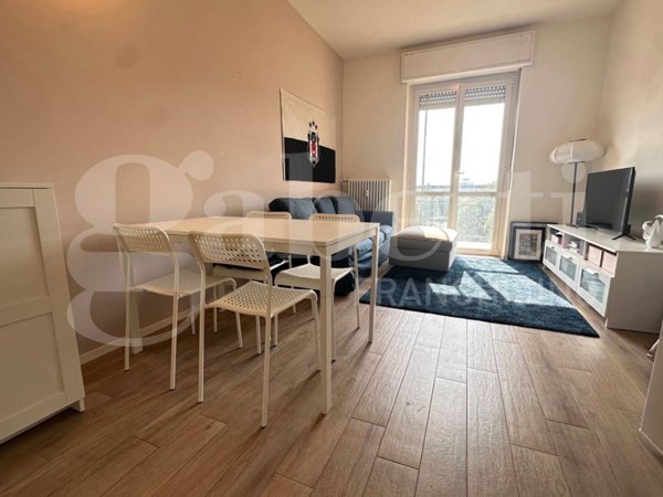 appartamento in vendita a Milano in zona Famagosta