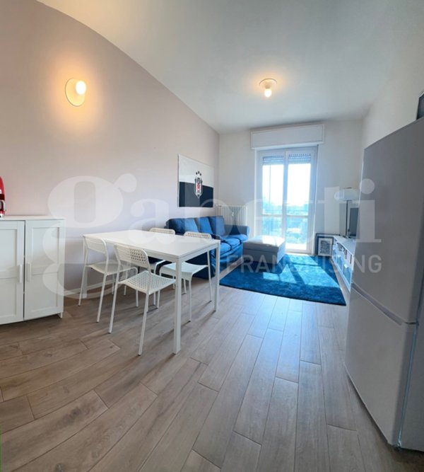 appartamento in vendita a Milano in zona Famagosta