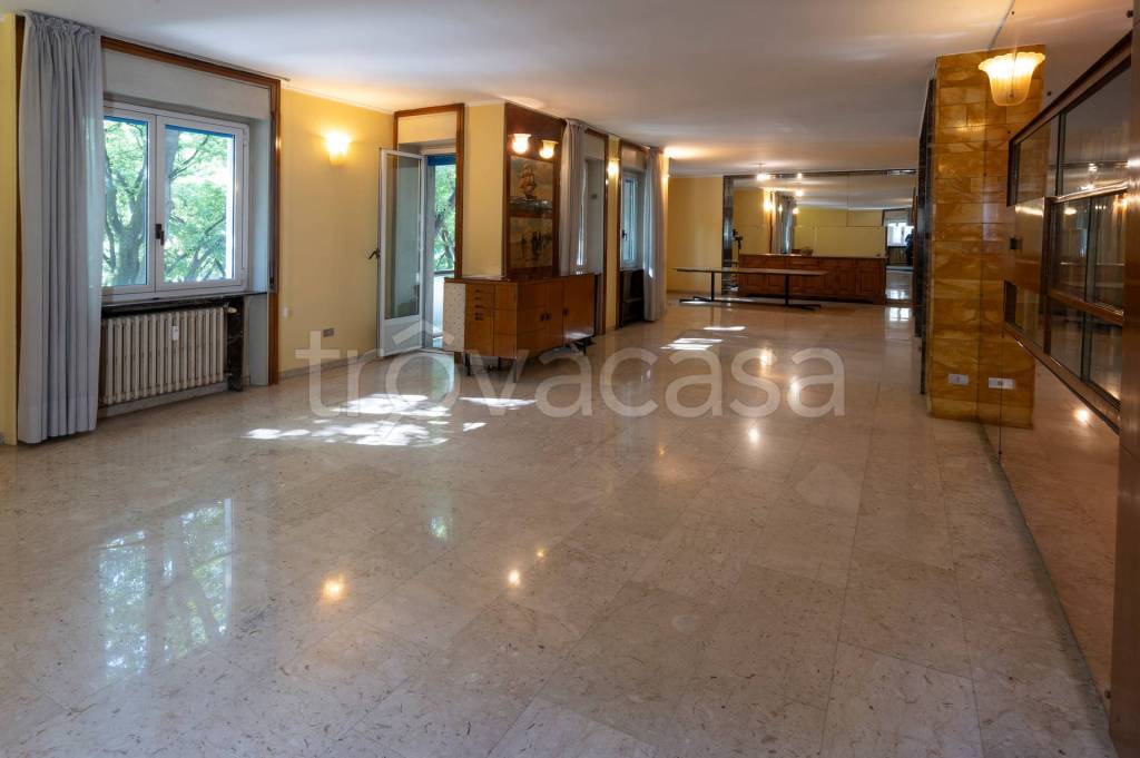 appartamento in vendita a Milano in zona Porta Romana