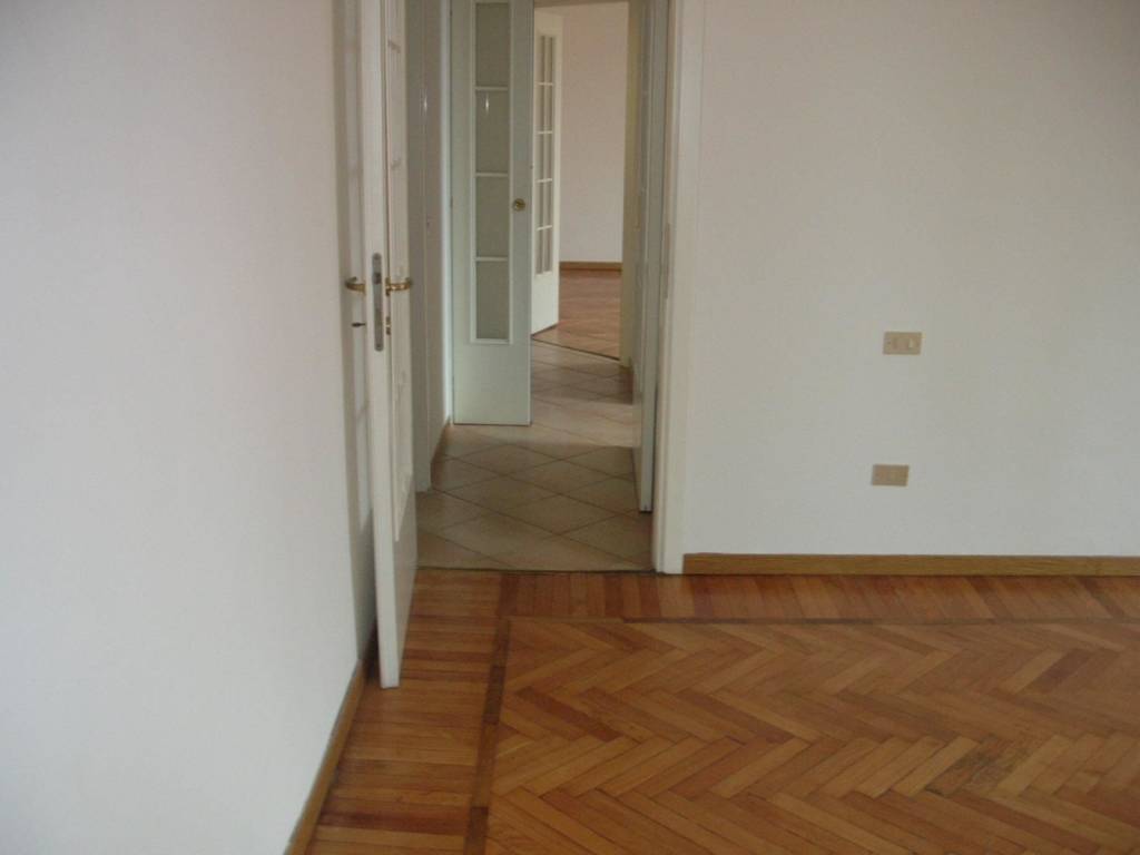 appartamento in vendita a Milano in zona Porta Venezia