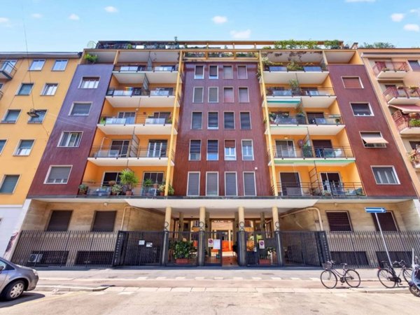 ufficio in vendita a Milano in zona Solari