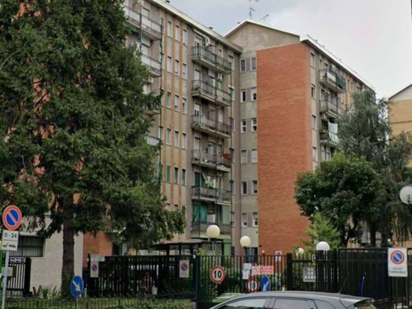 appartamento in vendita a Milano in zona Corvetto