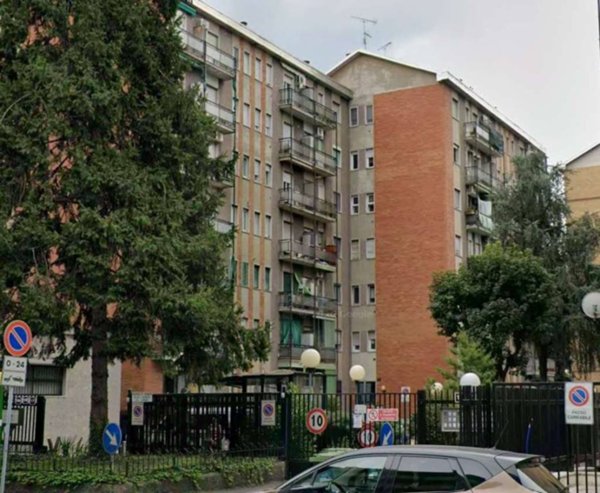 appartamento in vendita a Milano in zona Corvetto
