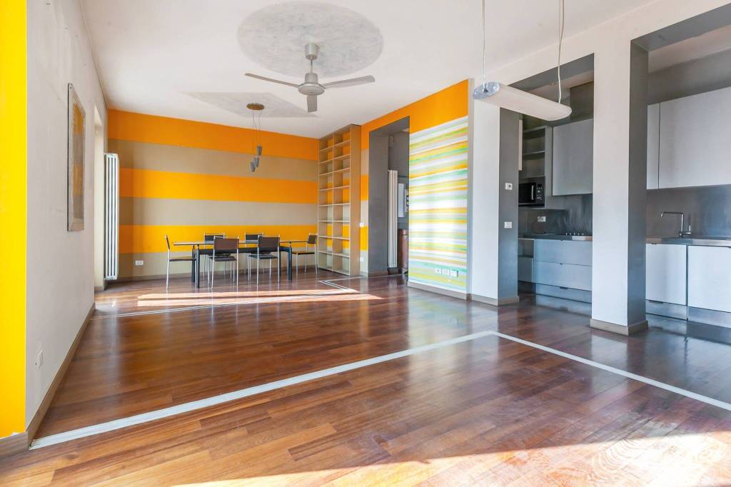 appartamento in vendita a Milano in zona Isola