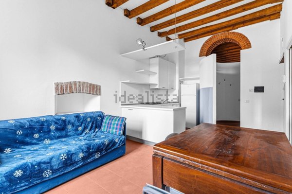 appartamento in vendita a Milano in zona Porta Genova