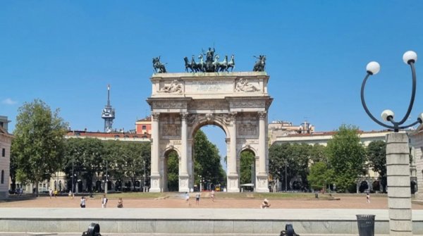 appartamento in vendita a Milano in zona Sempione