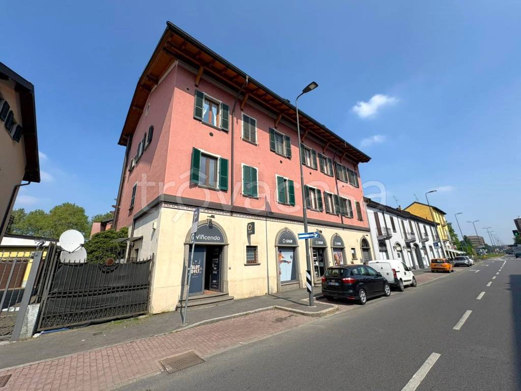 appartamento in vendita a Milano in zona Figino