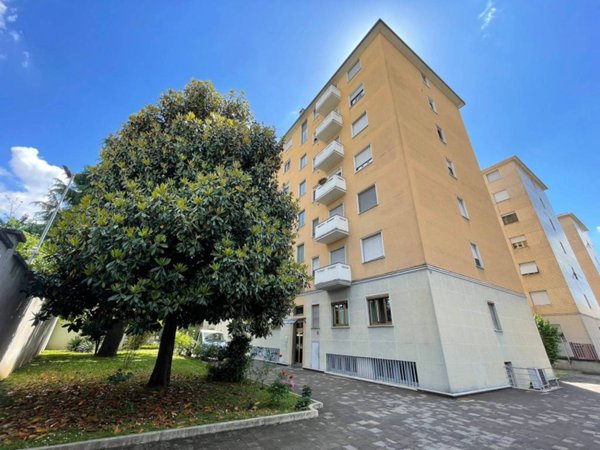 appartamento in vendita a Milano in zona Bovisa