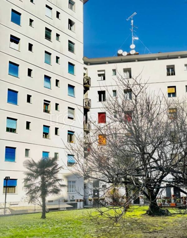 appartamento in vendita a Milano in zona Rembrandt