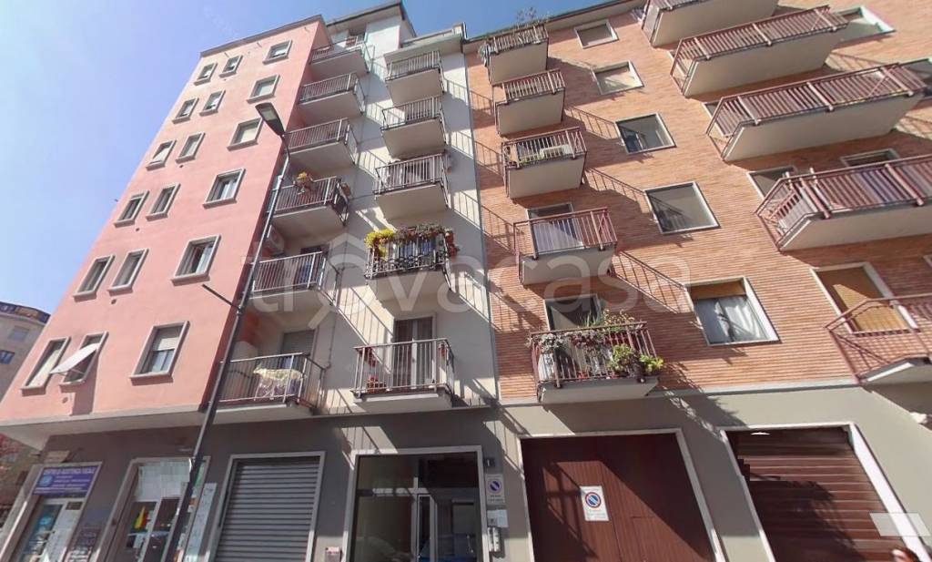 appartamento in vendita a Milano in zona Forlanini