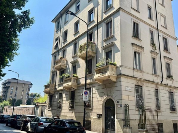 appartamento in vendita a Milano in zona Ghisolfa