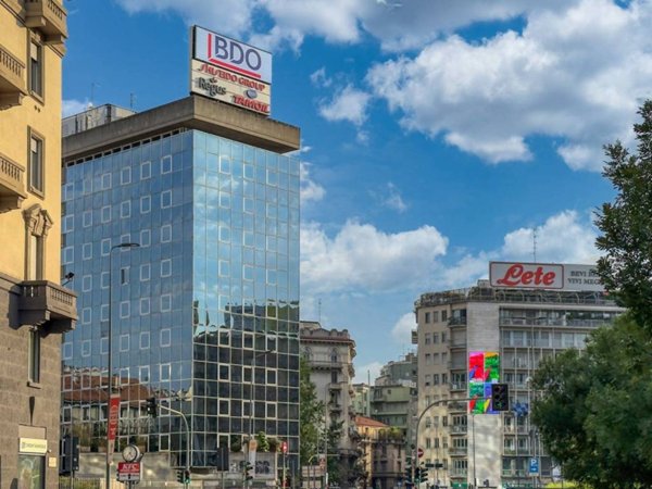 appartamento in vendita a Milano in zona Loreto