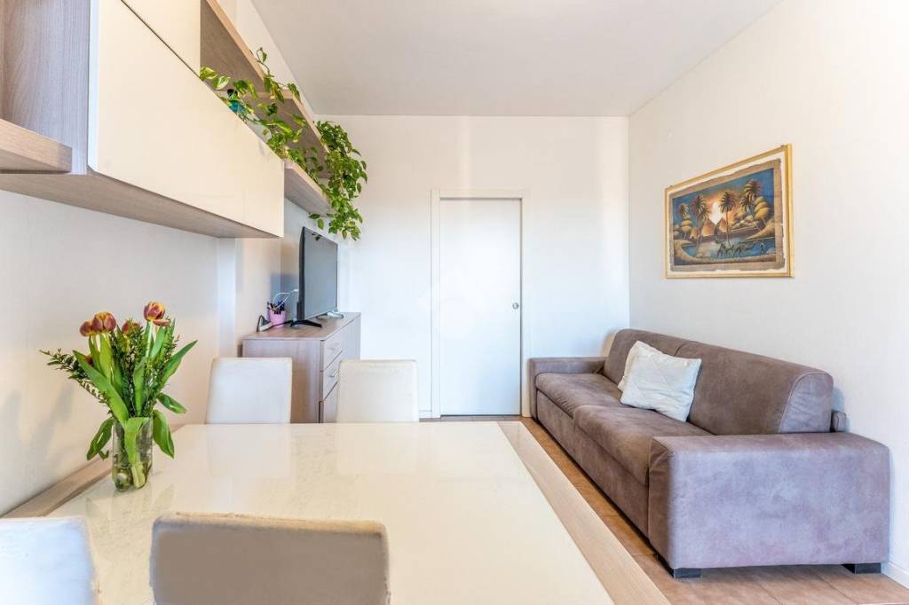 appartamento in vendita a Milano in zona Dergano