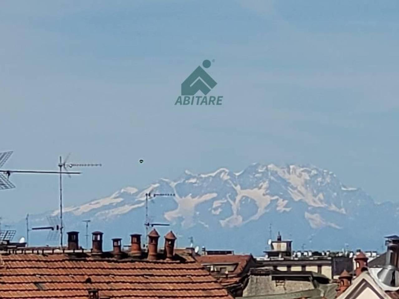 appartamento in vendita a Milano in zona Porta Volta