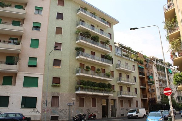 appartamento in vendita a Milano in zona Bocconi