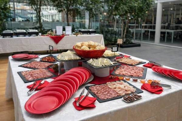 negozio in vendita a Milano in zona Bicocca