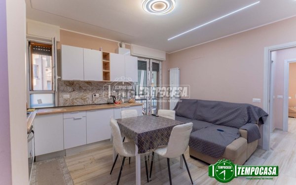 appartamento in vendita a Milano in zona Baggio