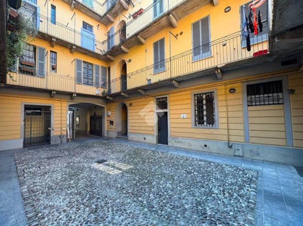 appartamento in vendita a Milano in zona Porta Genova