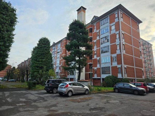 appartamento in vendita a Milano in zona Quarto Oggiaro