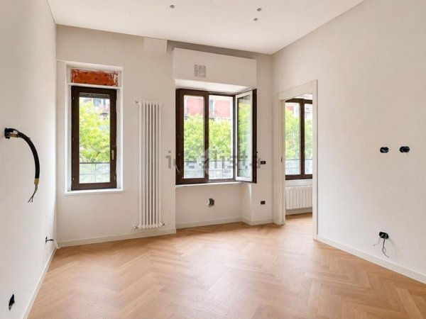 appartamento in vendita a Milano in zona XXII Marzo