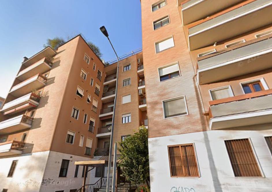 appartamento in vendita a Milano in zona Maggiolina