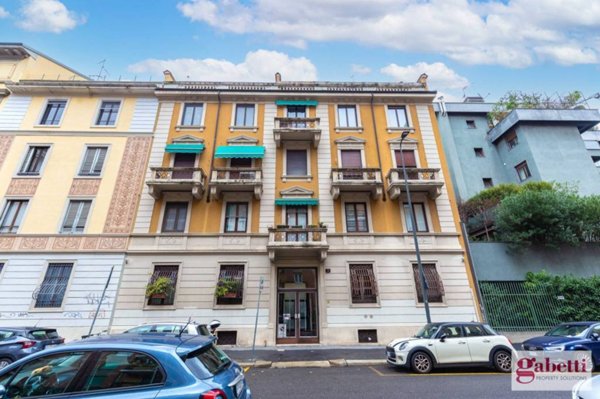 appartamento in vendita a Milano in zona XXII Marzo