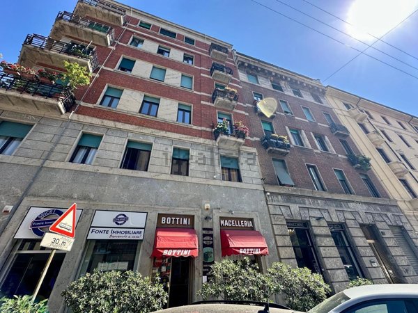 negozio in vendita a Milano in zona Città Studi